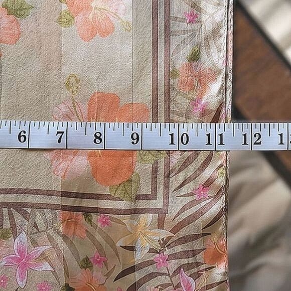 Oscar | Oscar De La Renta pale gold floral silk scarf - Picture 6 of 8